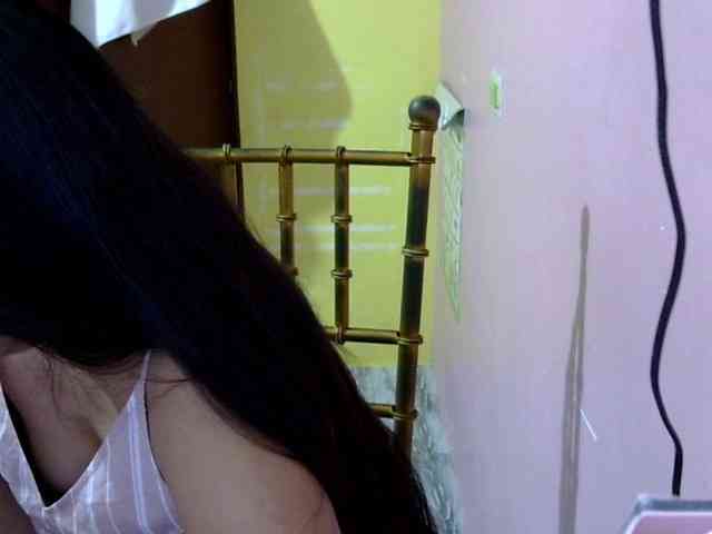 MystiqueMiss webcam