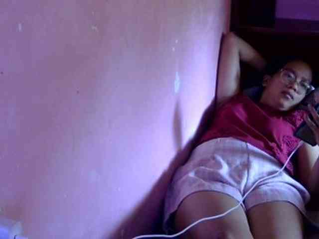 MystiqueMiss webcam