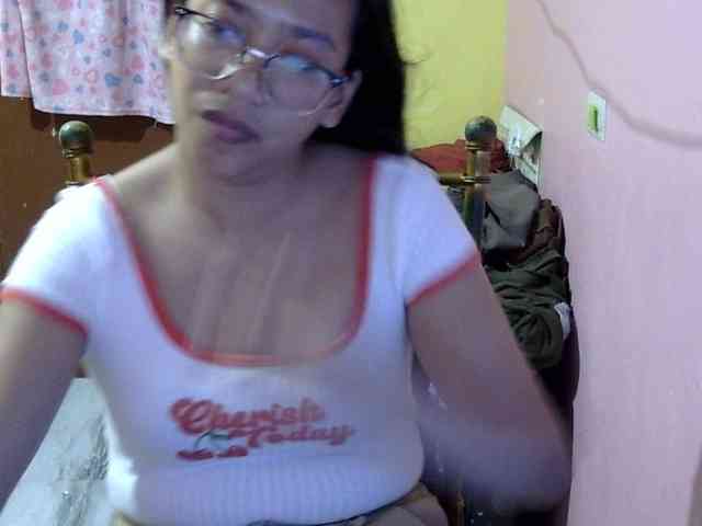 MystiqueMiss webcam