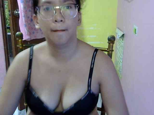 MystiqueMiss webcam