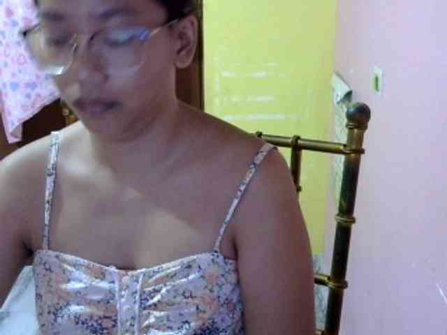 MystiqueMiss webcam