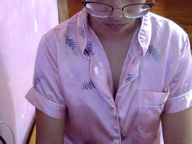 MystiqueMiss webcam