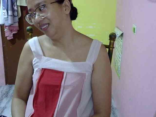 MystiqueMiss webcam