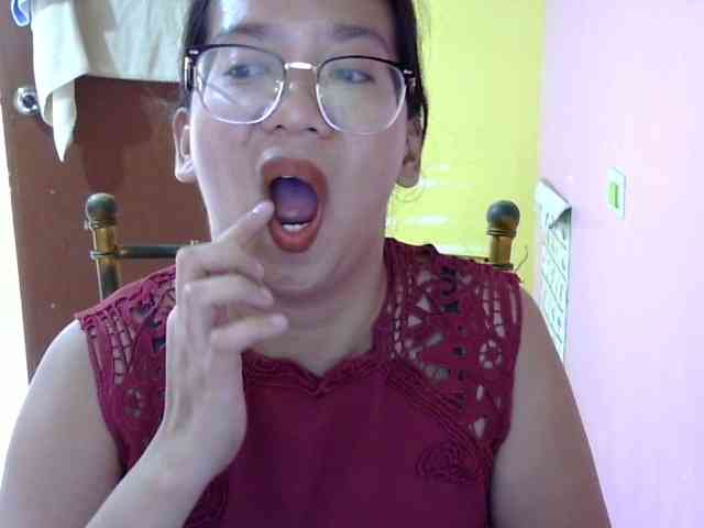 MystiqueMiss webcam