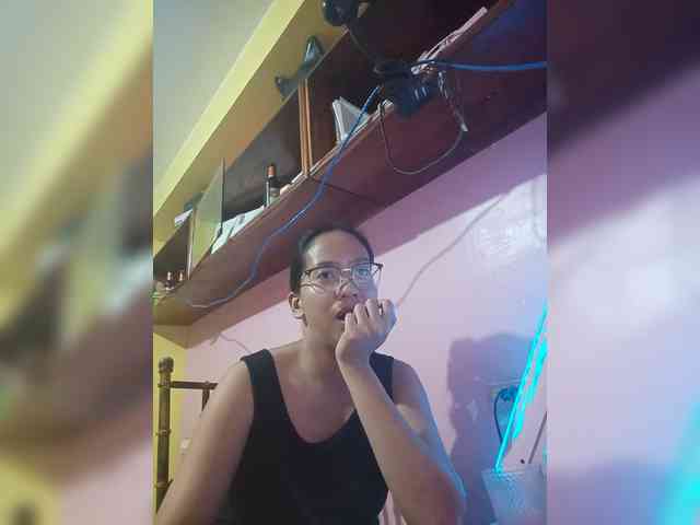 MystiqueMiss webcam