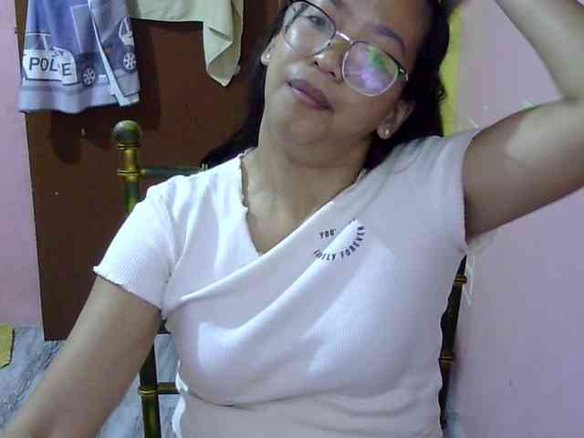 MystiqueMiss webcam