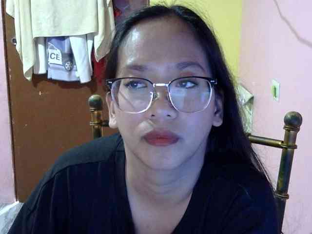 MystiqueMiss webcam