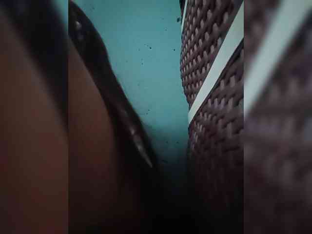 MystiqueMiss webcam