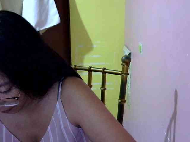 MystiqueMiss webcam