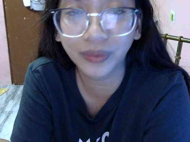 MystiqueMiss webcam