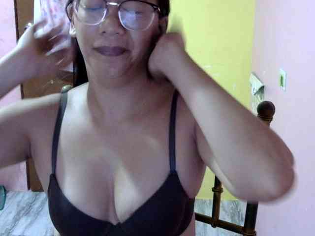 MystiqueMiss webcam