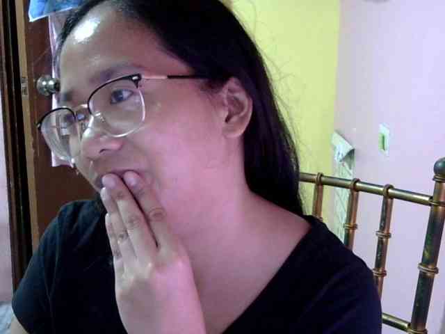 MystiqueMiss webcam