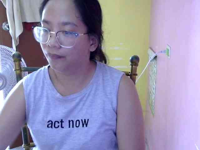 MystiqueMiss webcam