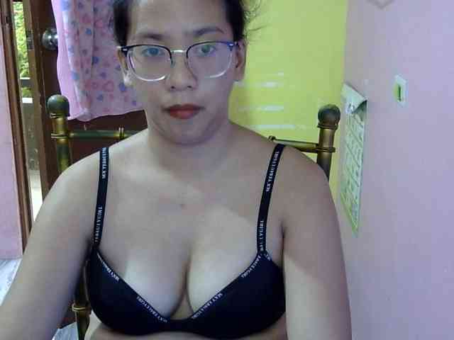 MystiqueMiss webcam