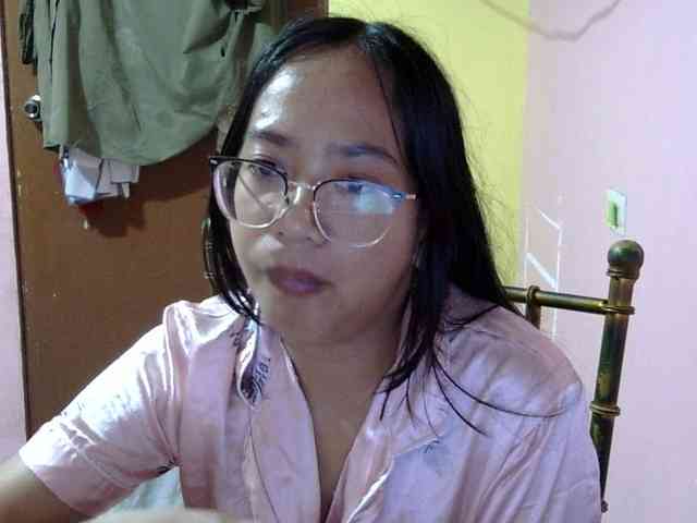 MystiqueMiss webcam