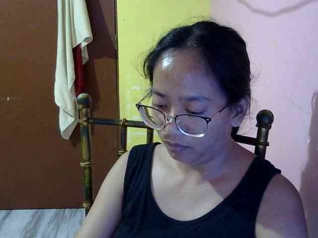 MystiqueMiss webcam