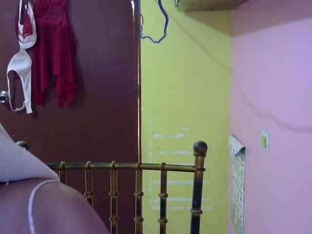 MystiqueMiss webcam