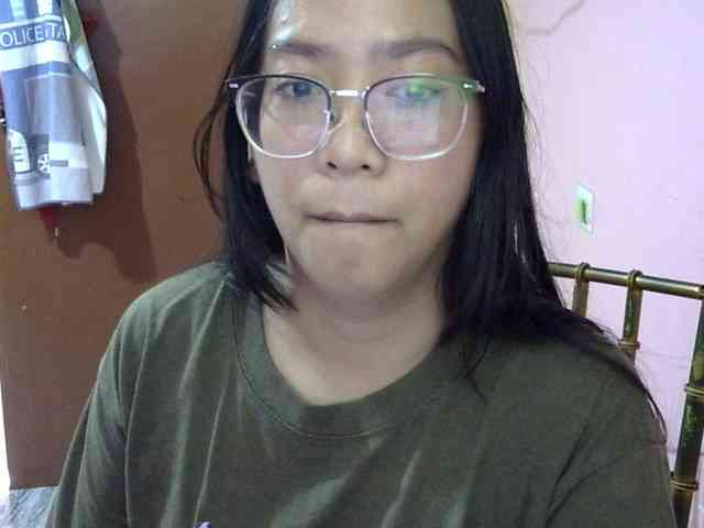 MystiqueMiss webcam
