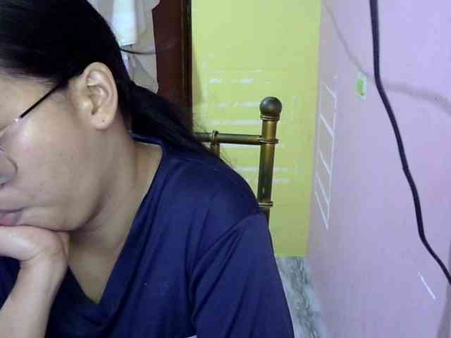 MystiqueMiss webcam