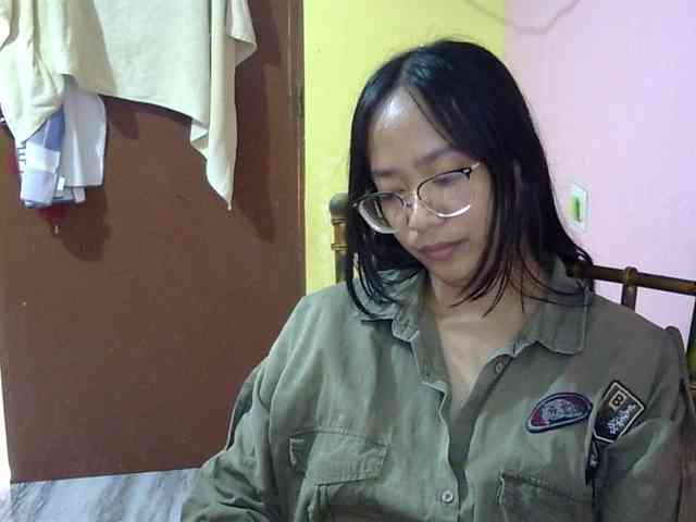 MystiqueMiss webcam