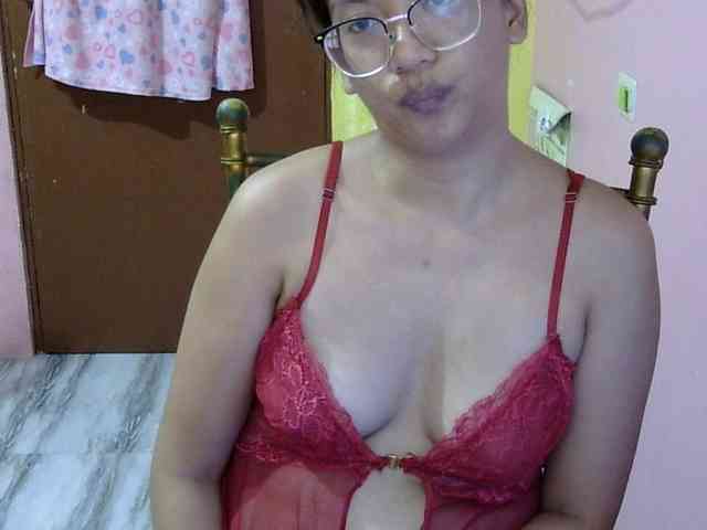 MystiqueMiss webcam
