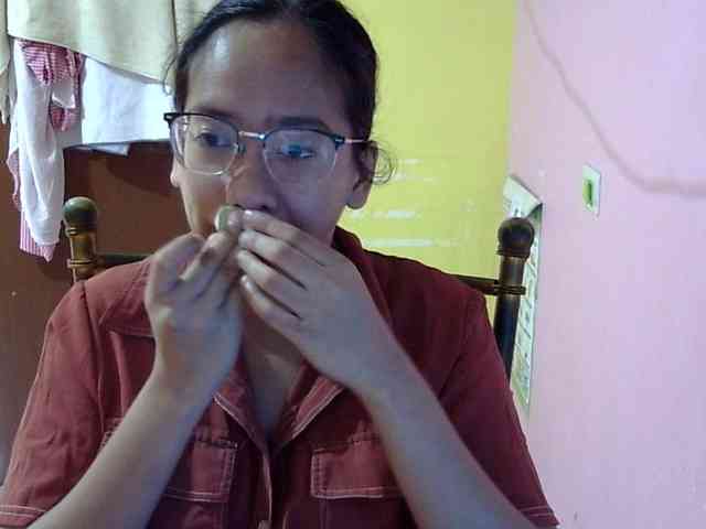 MystiqueMiss webcam
