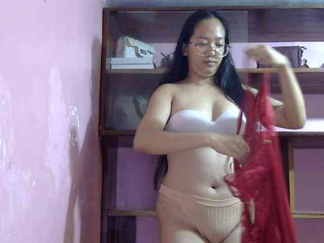 MystiqueMiss webcam