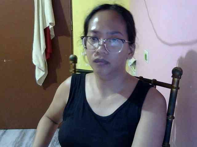 MystiqueMiss webcam
