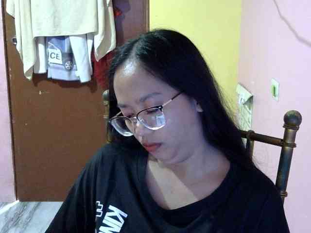 MystiqueMiss webcam