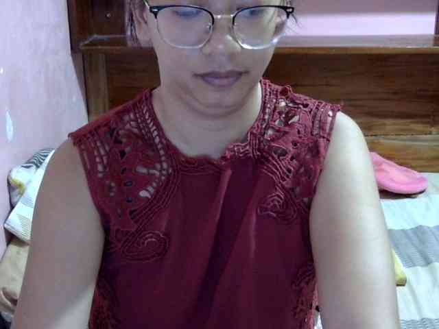 MystiqueMiss webcam
