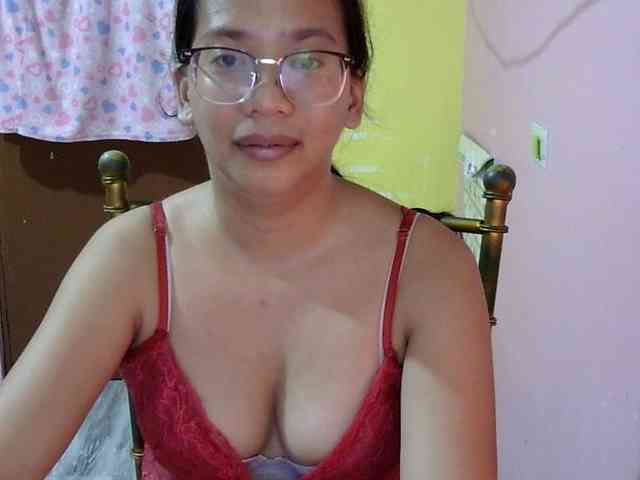 MystiqueMiss webcam