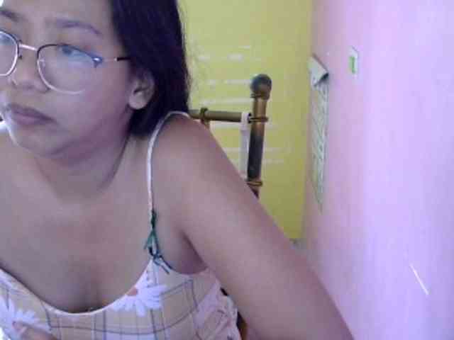 MystiqueMiss webcam