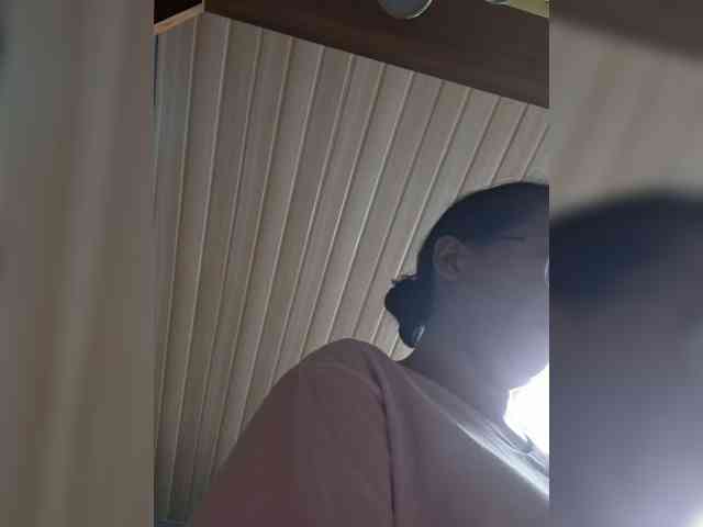 MystiqueMiss webcam
