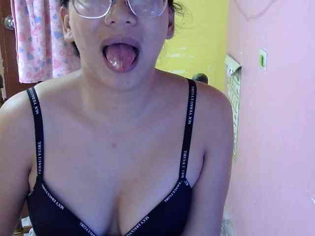 MystiqueMiss webcam