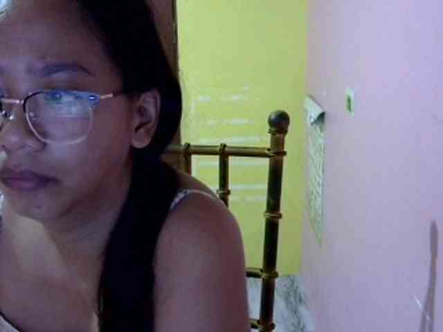 MystiqueMiss webcam