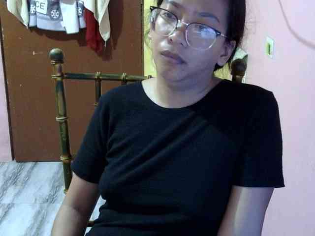 MystiqueMiss webcam