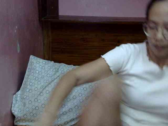 MystiqueMiss webcam