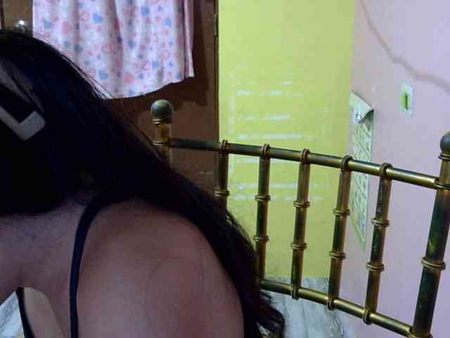 MystiqueMiss webcam