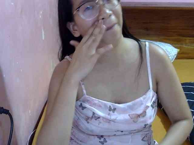 MystiqueMiss webcam