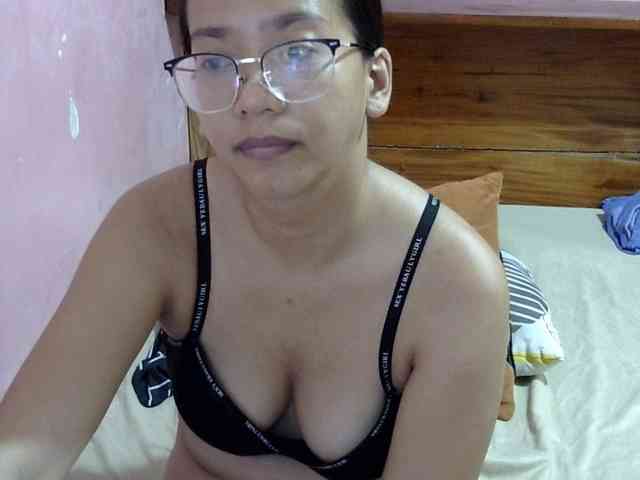 MystiqueMiss webcam