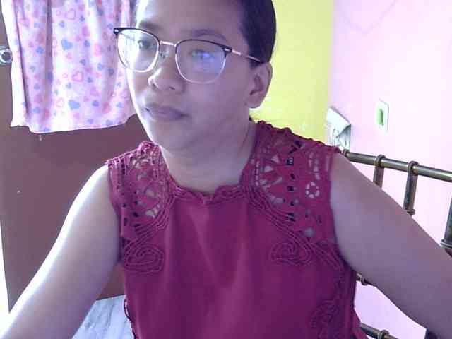 MystiqueMiss webcam