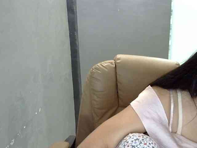 MystiqueMiss webcam