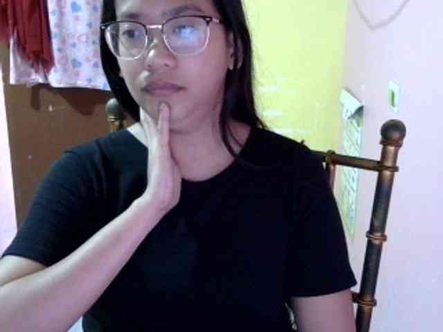 MystiqueMiss webcam