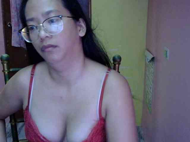 MystiqueMiss webcam