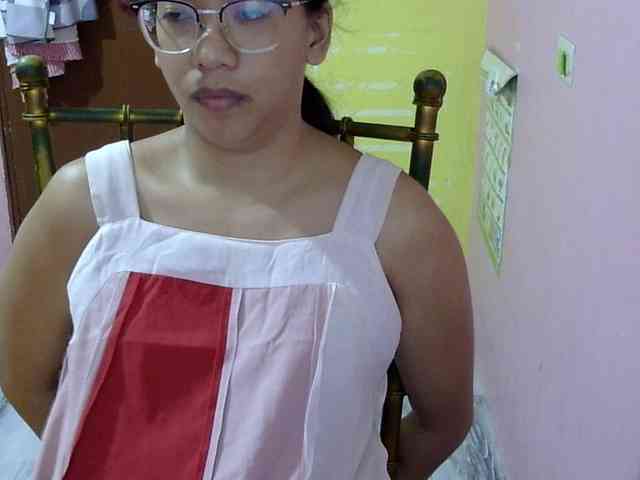 MystiqueMiss webcam