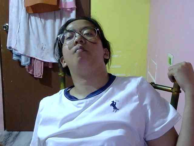 MystiqueMiss webcam