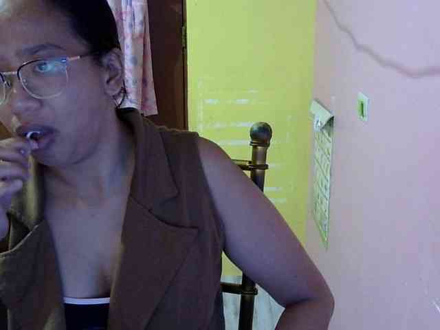MystiqueMiss webcam