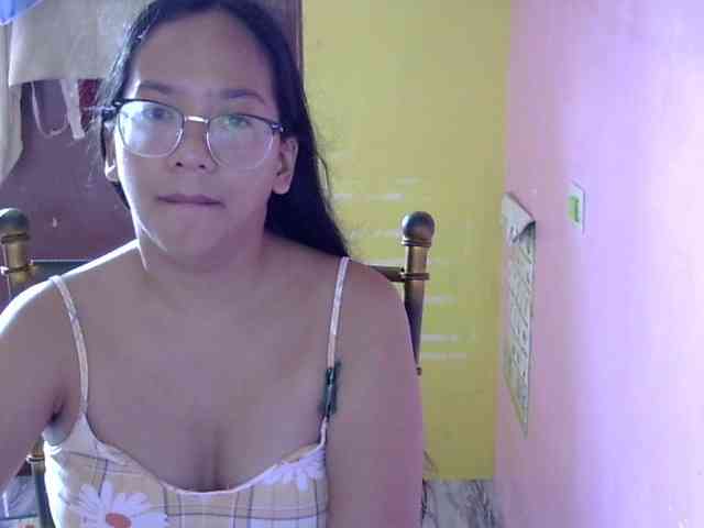 MystiqueMiss webcam