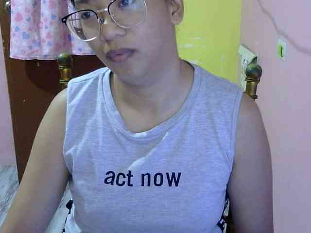 MystiqueMiss webcam