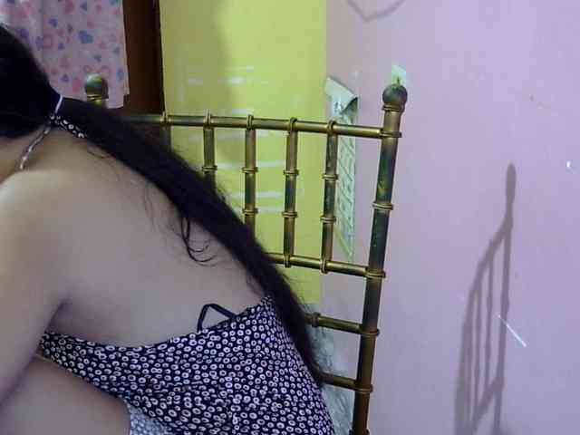 MystiqueMiss webcam